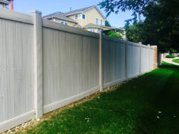 Denco Fence Company - Blog - How to Clean a Vinyl Fence (1)